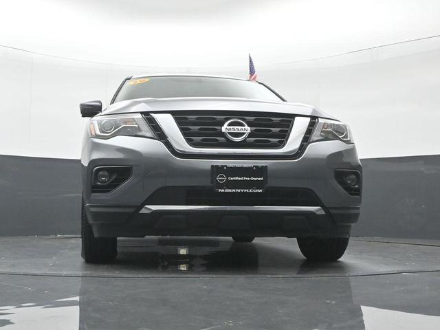 Photo of 2020 Gun Metallic Nissan Pathfinder