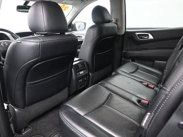 Photo of 2020 Gun Metallic Nissan Pathfinder