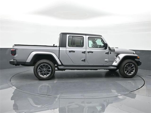 Photo of 2020 Billet Silver Metallic Clearcoat Jeep Gladiator