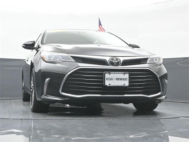 Photo of 2017 Midnight Black Metallic Toyota Avalon