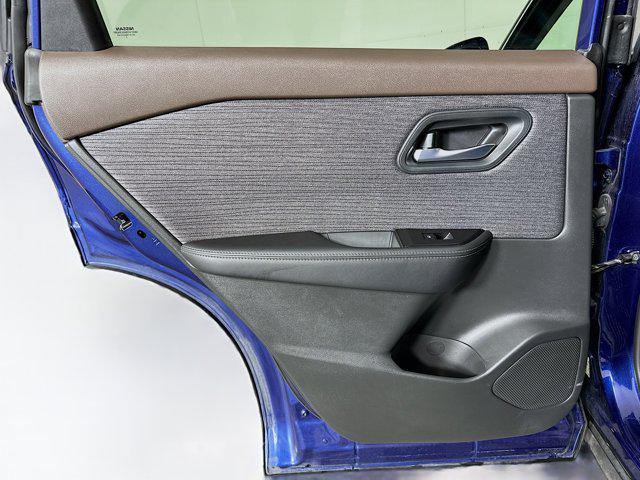 Photo of 2023 Caspian Blue Metallic Nissan Rogue