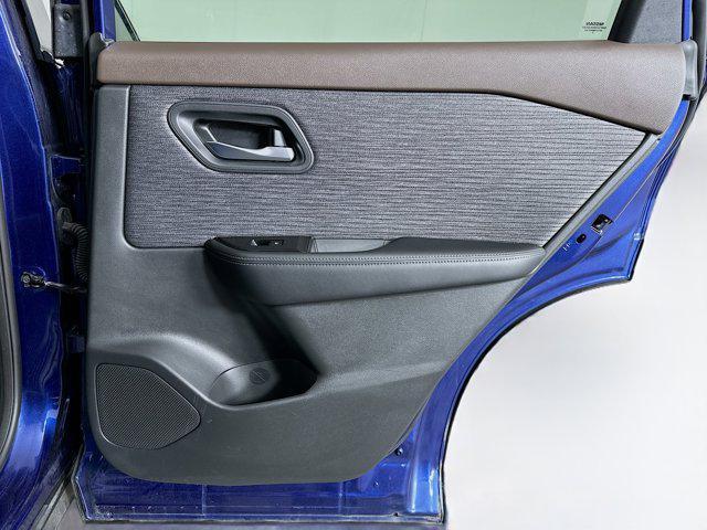 Photo of 2023 Caspian Blue Metallic Nissan Rogue