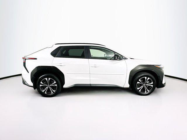 Photo of 2024 Wind Chill Pearl Toyota bZ4X