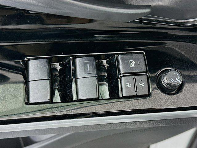 Photo of 2024 Wind Chill Pearl Toyota bZ4X