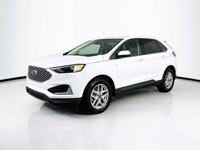 Photo of 2024 Oxford White Ford Edge