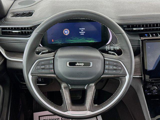 Photo of 2024 Diamond Black Crystal Pearlcoat Jeep Grand Cherokee 4xe