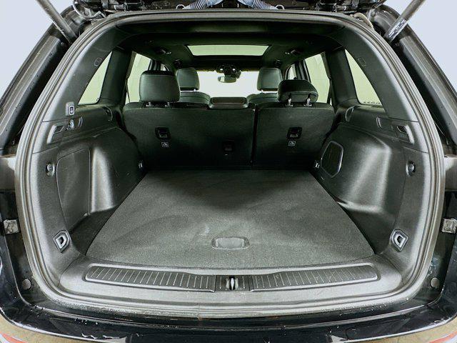 Photo of 2024 Diamond Black Crystal Pearlcoat Jeep Grand Cherokee 4xe