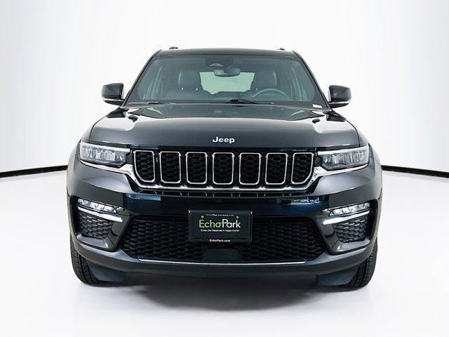 Photo of 2024 Diamond Black Crystal Pearlcoat Jeep Grand Cherokee 4xe