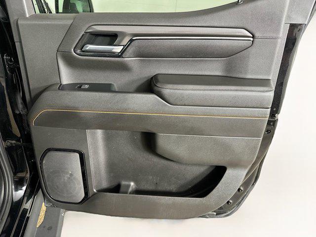 Photo of 2022 Onyx Black GMC Sierra 1500
