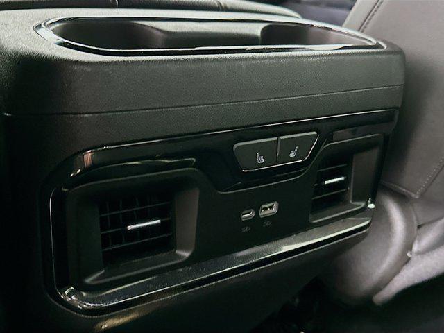 Photo of 2022 Onyx Black GMC Sierra 1500