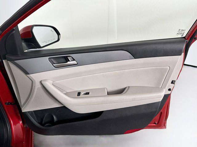Photo of 2018 Scarlet Red Hyundai SONATA