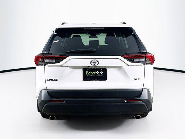 Photo of 2024 Ice Cap Toyota RAV4