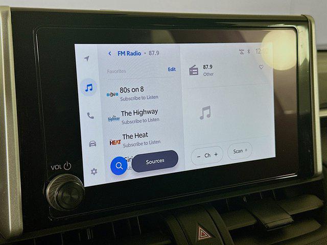 Photo of 2024 Ice Cap Toyota RAV4