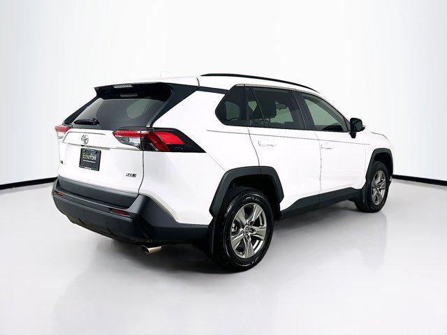 Photo of 2024 Ice Cap Toyota RAV4