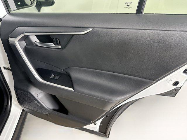Photo of 2024 Ice Cap Toyota RAV4