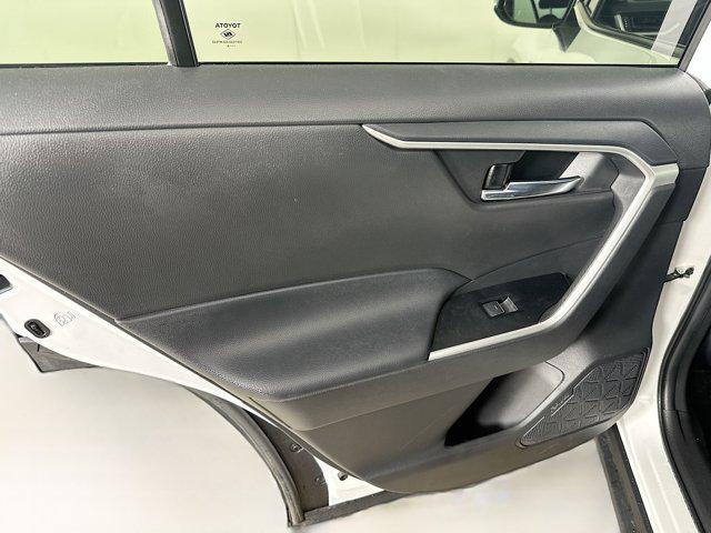 Photo of 2024 Ice Cap Toyota RAV4
