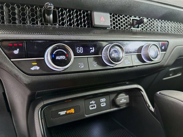 Photo of 2025 Crystal Black Pearl Honda CR-V Hybrid