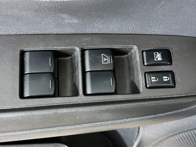 Photo of 2019 Deep Blue Pearl Nissan Versa