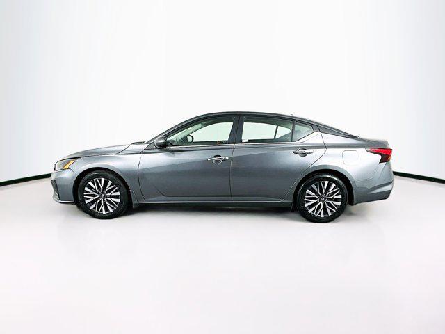 Photo of 2023 Gun Metallic Nissan Altima