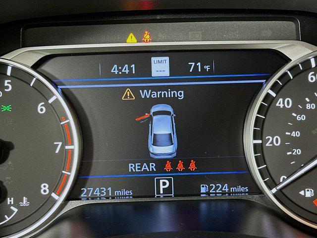 Photo of 2023 Gun Metallic Nissan Altima
