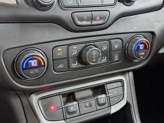 Photo of 2024 Summit White GMC Terrain