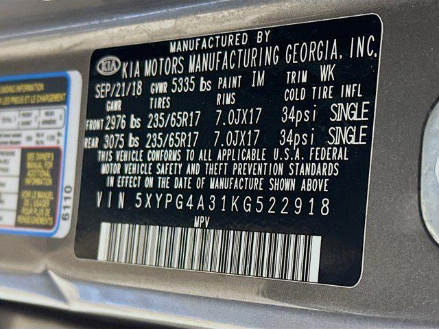 Photo of 2019 Titanium Silver Kia Sorento