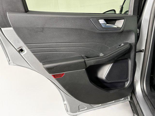 Photo of 2023 Iconic Silver Metallic Ford Escape