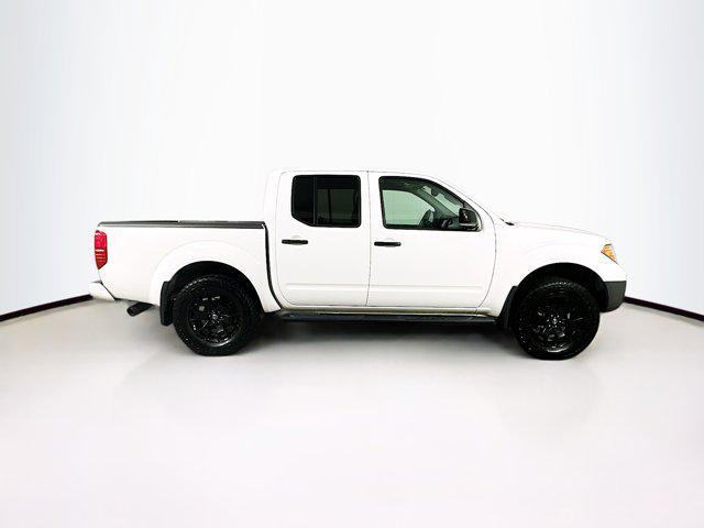 Photo of 2020 Glacier White Nissan Frontier