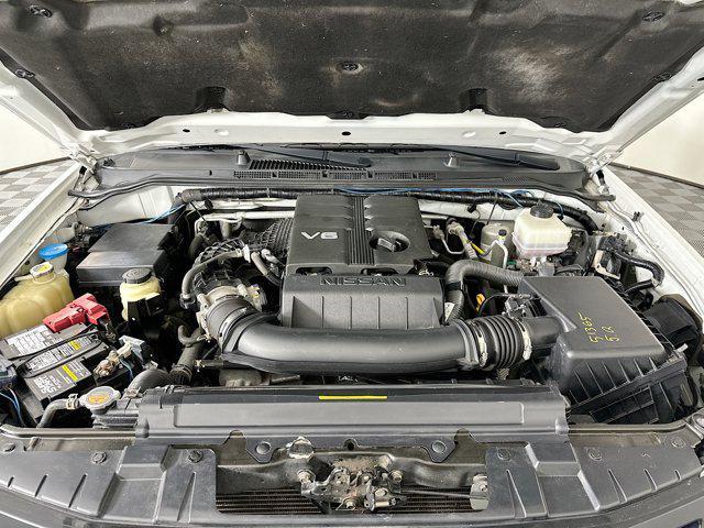 Photo of 2020 Glacier White Nissan Frontier