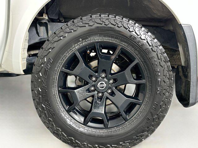 Photo of 2020 Glacier White Nissan Frontier