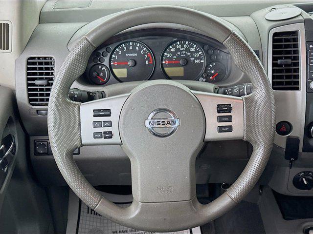 Photo of 2020 Glacier White Nissan Frontier