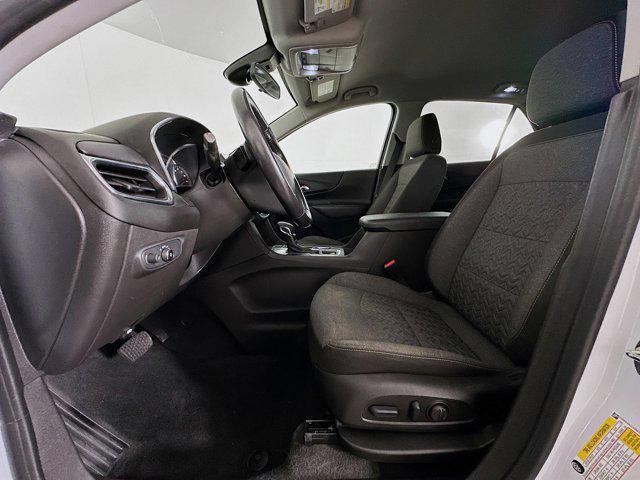 Photo of 2022 Summit White Chevrolet Equinox