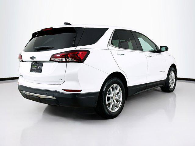 Photo of 2022 Summit White Chevrolet Equinox