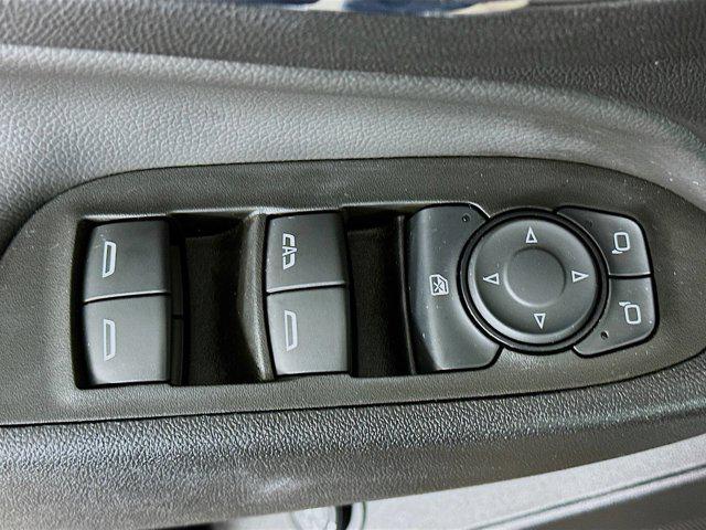 Photo of 2022 Summit White Chevrolet Equinox