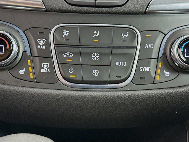 Photo of 2022 Summit White Chevrolet Equinox