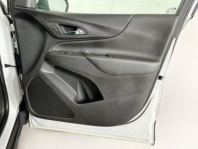 Photo of 2022 Summit White Chevrolet Equinox