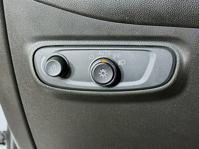 Photo of 2022 Summit White Chevrolet Equinox