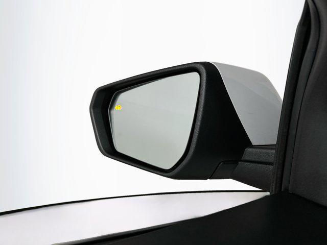 Photo of 2022 Summit White Chevrolet Equinox