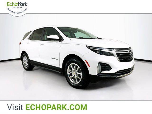 Photo of 2022 Summit White Chevrolet Equinox