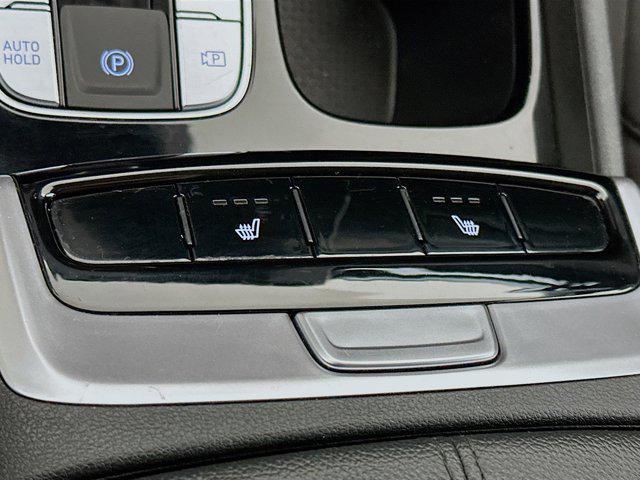 Photo of 2024 Shimmering Silver Hyundai TUCSON