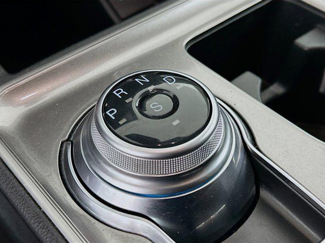 Photo of 2024 Agate Black Metallic Ford Edge