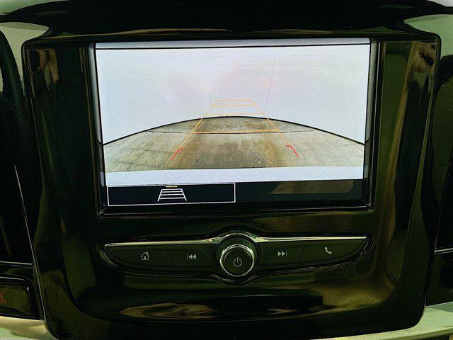 Photo of 2023 Summit White Chevrolet Traverse