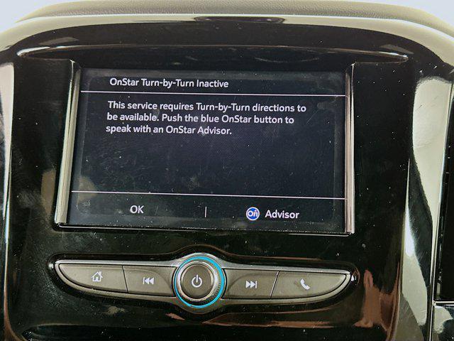 Photo of 2023 Summit White Chevrolet Traverse