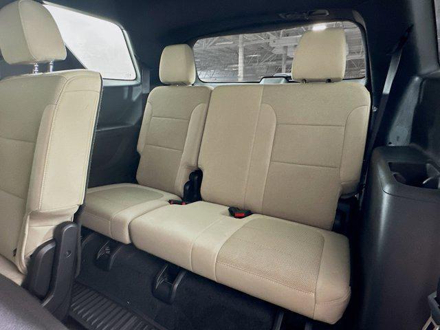 Photo of 2023 Summit White Chevrolet Traverse