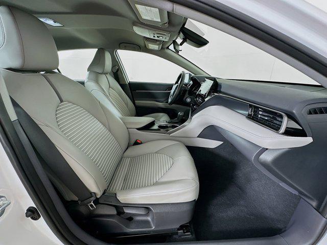 Photo of 2024 Ice Cap Toyota Camry