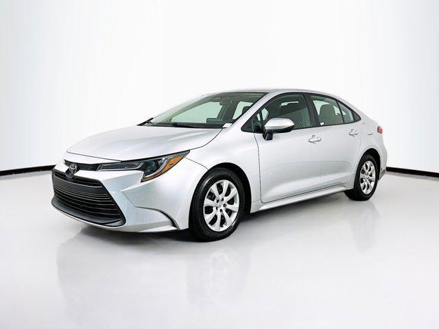 Photo of 2023 Classic Silver Metallic Toyota Corolla