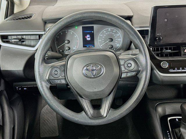 Photo of 2023 Classic Silver Metallic Toyota Corolla