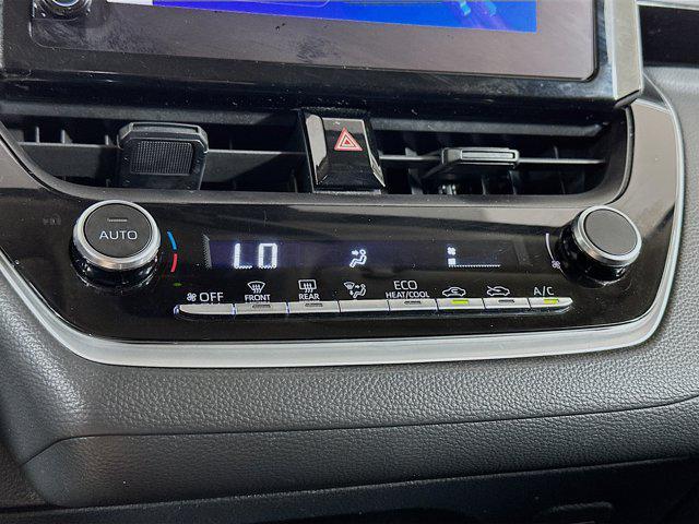 Photo of 2023 Classic Silver Metallic Toyota Corolla