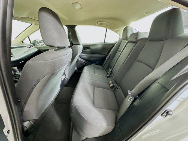 Photo of 2023 Classic Silver Metallic Toyota Corolla