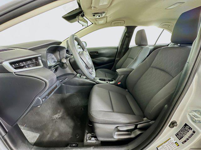 Photo of 2023 Classic Silver Metallic Toyota Corolla